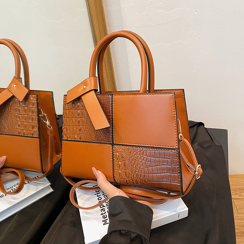 Fashionable Tote Bag for Women .