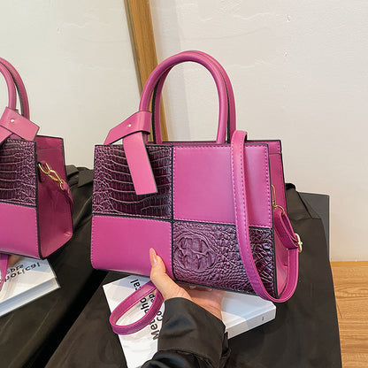 Fashionable Tote Bag for Women .