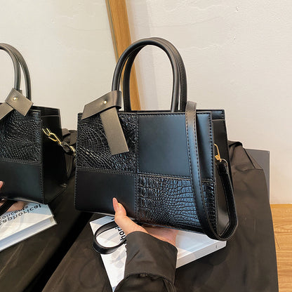 Fashionable Tote Bag for Women .